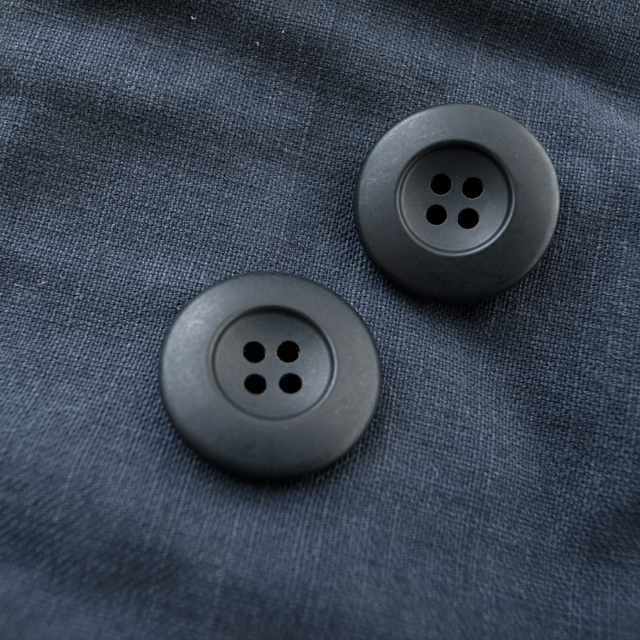 ミリタリーボタン